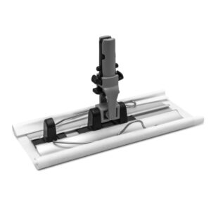BCR® Herramienta de limpieza de aisladores con cabezal de trapeador plano